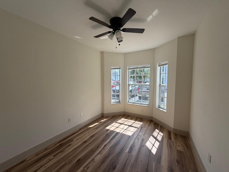 Building Photo - 8358 Bernwood Cove Loop