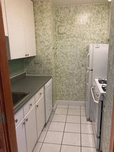 Building Photo - 151 Tremont St