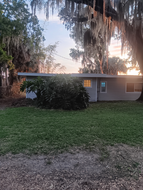 Building Photo - 1120 Northshore Dr