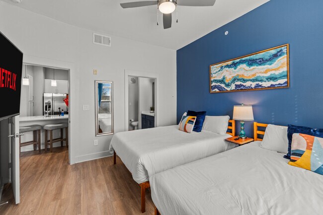 Building Photo - 2901 Indiana St