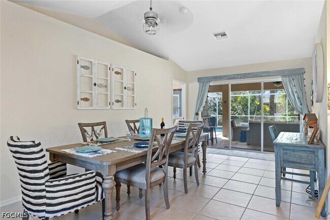 Building Photo - 4810 SW 25th Pl