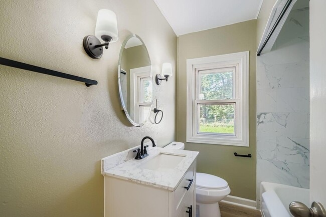 Building Photo - 837 Bidwell St