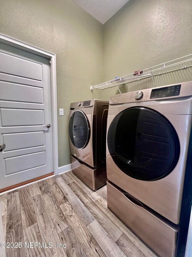 Building Photo - 7811 Oklahoma St