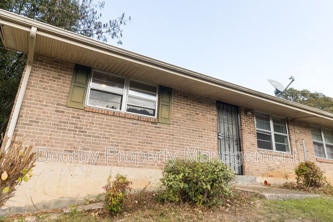 Building Photo - 6413 Basswood Ln