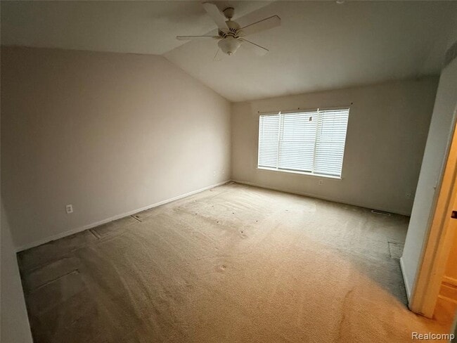 Building Photo - 41290 Maplewood Drive