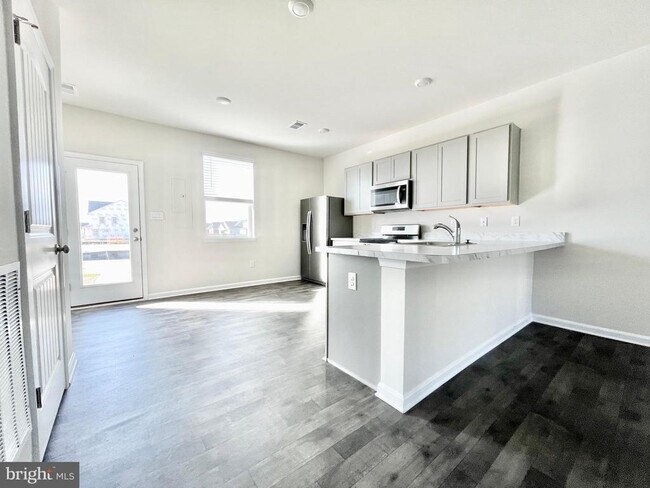 Building Photo - 522 Ridgely Blvd