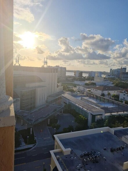 Building Photo - 651 Okeechobee Blvd