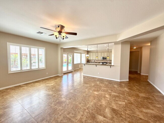 Building Photo - 17455 W Meadow Ln