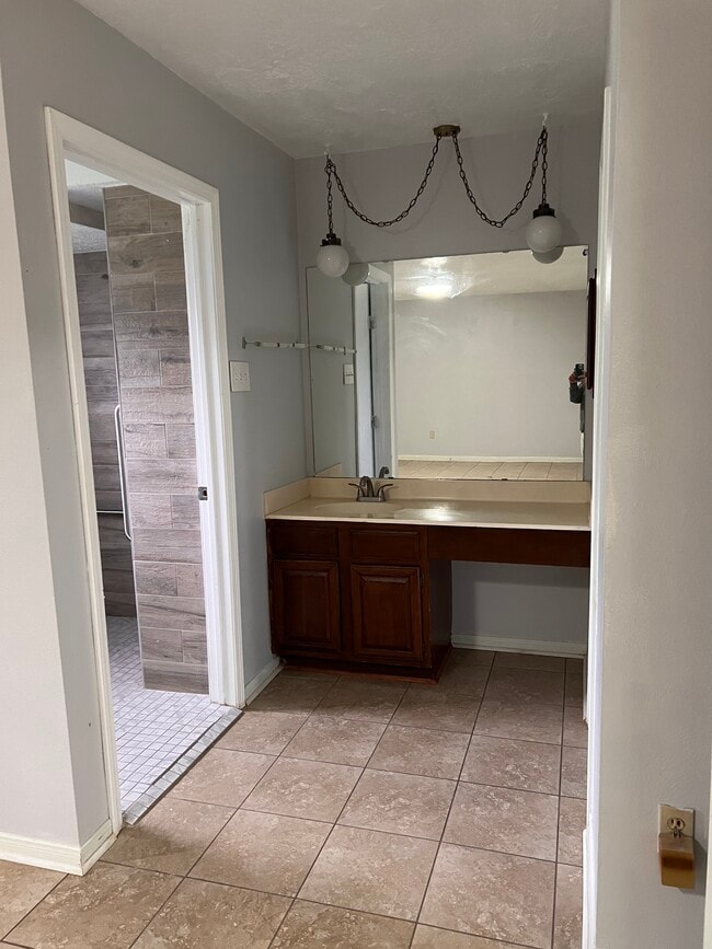 Building Photo - 2931 Sunwood Dr