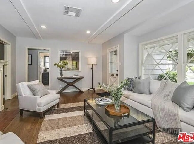 Building Photo - 5501 Morella Ave