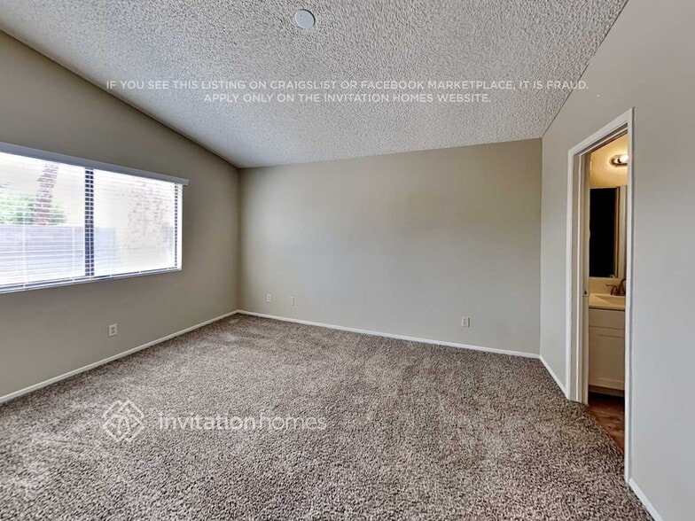 Building Photo - 2087 Club Crest Way