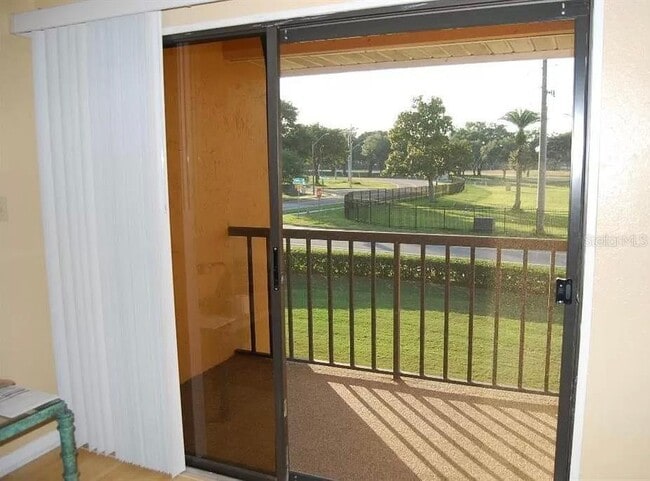 Building Photo - 733 Carpenters Way