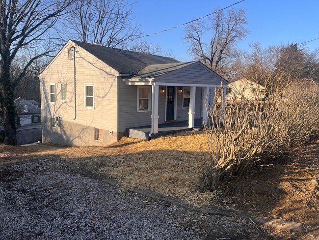 Building Photo - Beautifully remodeled home close to Va Bap...