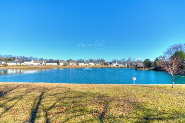 Building Photo - Beautiful 4 Bedroom 2.5 Bathroom Home with...