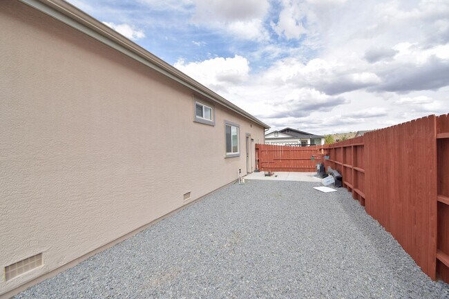 Building Photo - Cold Springs Beauty with View and RV Parking