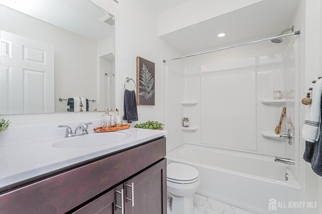 Building Photo - 1227 Waterford Dr