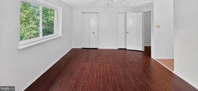 Building Photo - 9814 Rainleaf Ct