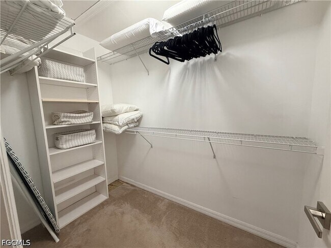 Building Photo - 8311 Village Edge Cir