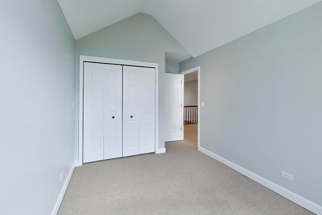 Building Photo - 417 Ashbury Dr