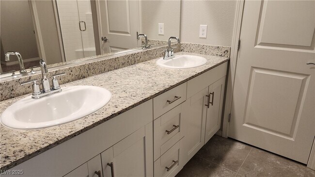 Building Photo - 7858 Morganite Ave