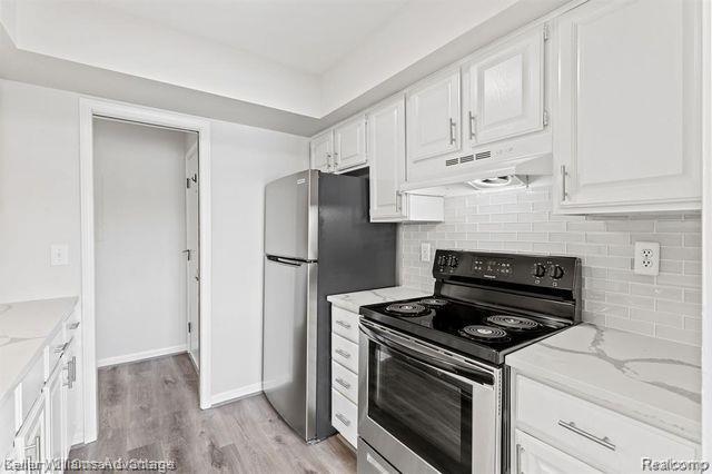 Building Photo - 27300 Sandy Hill Ln