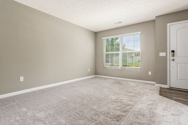 Building Photo - 280 Autumn Ridge Cir