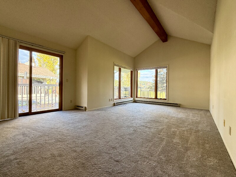 Building Photo - 185 Golf Terrace Dr