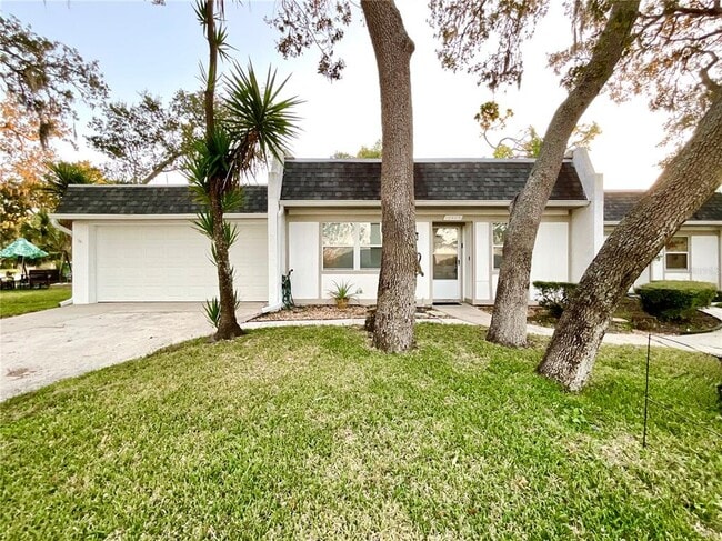 Building Photo - 10605 Timber Ln