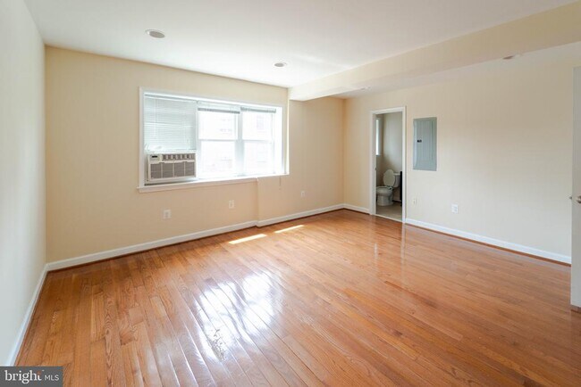 Building Photo - 444 Rhode Island Ave NW