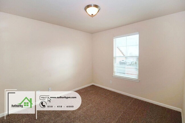 Building Photo - 573 Mission De Oro Dr