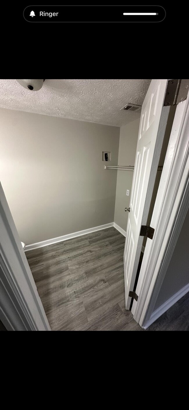 Building Photo - 1049 Blackwell Ct