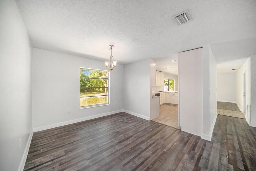 Building Photo - 1804 Orange Hill Dr