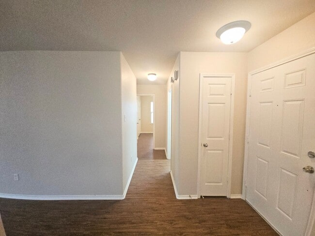 Building Photo - Lovely Single Story Home Near Tehama Ridge and Heritage