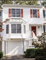 Building Photo - 270 Hillcrest Rd