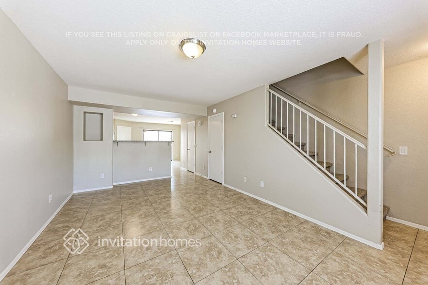 Building Photo - 7801 N 44th Dr