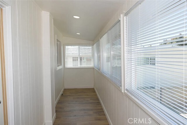 Building Photo - 318 W Avenida Palizada