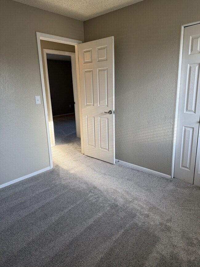 Building Photo - 1247 Ceres Dr