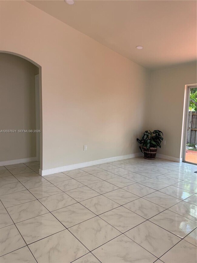 Building Photo - 1107 NW 132nd Ct