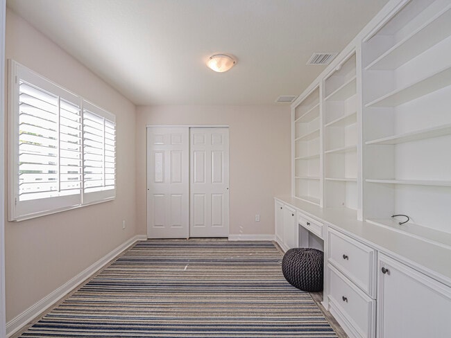 Building Photo - 5395 Dominica St