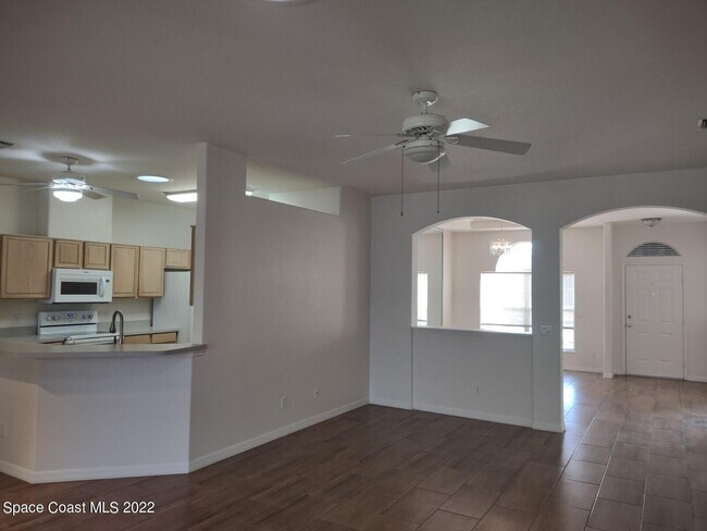 Building Photo - 1792 Ladderback Ct