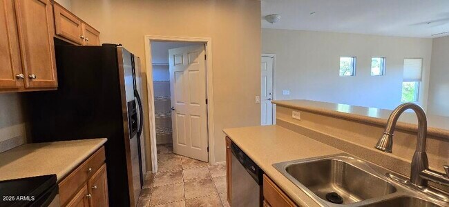 Building Photo - 12050 N Panorama Dr