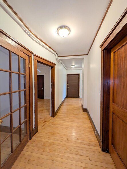 Building Photo - 10 Humboldt St