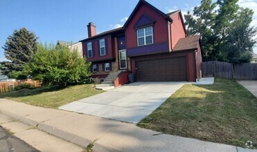 Building Photo - "Rare Opportunity" 3 bedroom 2 bath in the...