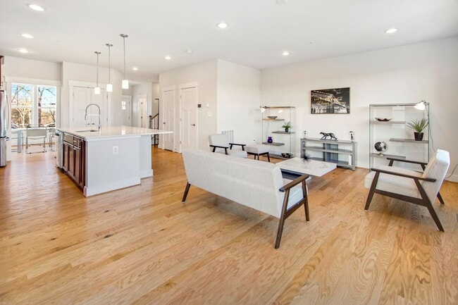 Building Photo - 1407 Beaver Heights Ln