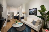 Building Photo - 3223 Wilshire Blvd