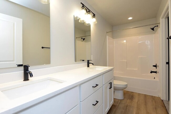 Building Photo - 2383 Eagle Vly Dr S