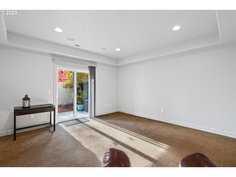 Building Photo - 3509 NE 80th St