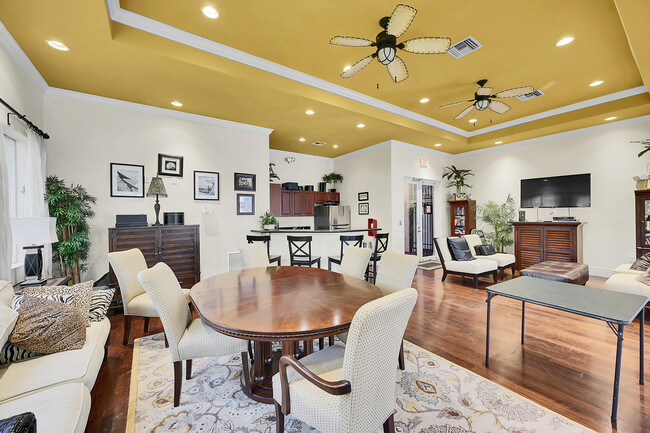 Building Photo - 820 Lavers Cir