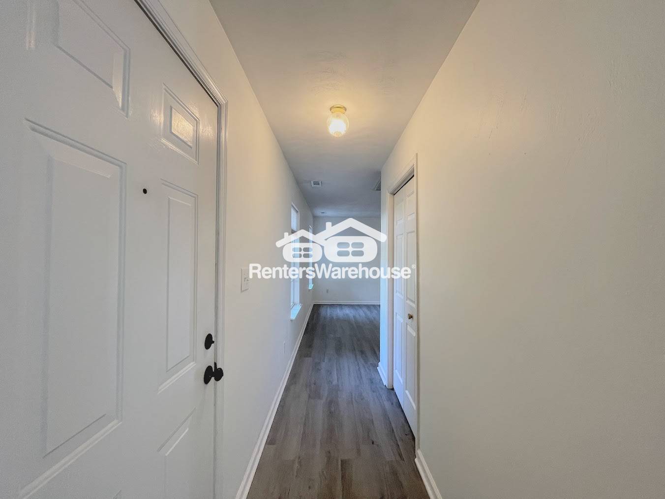 Building Photo - 2801 Leeds Ct