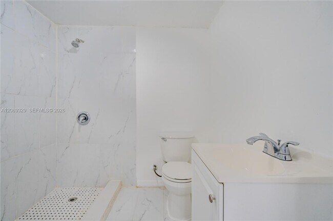 Building Photo - 27 SW 55th Avenue Rd